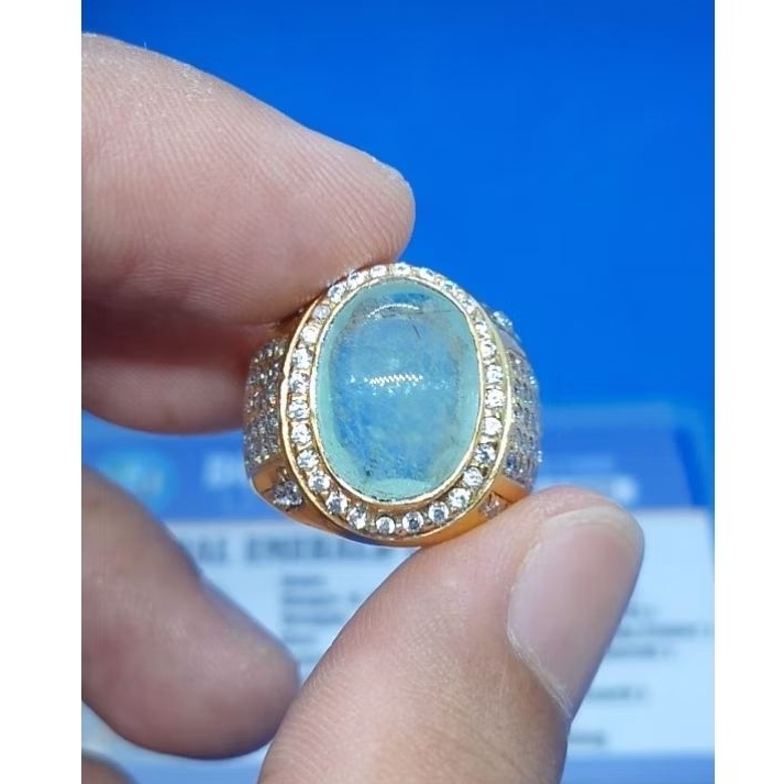 Natural emerald beryl / zamrud minor