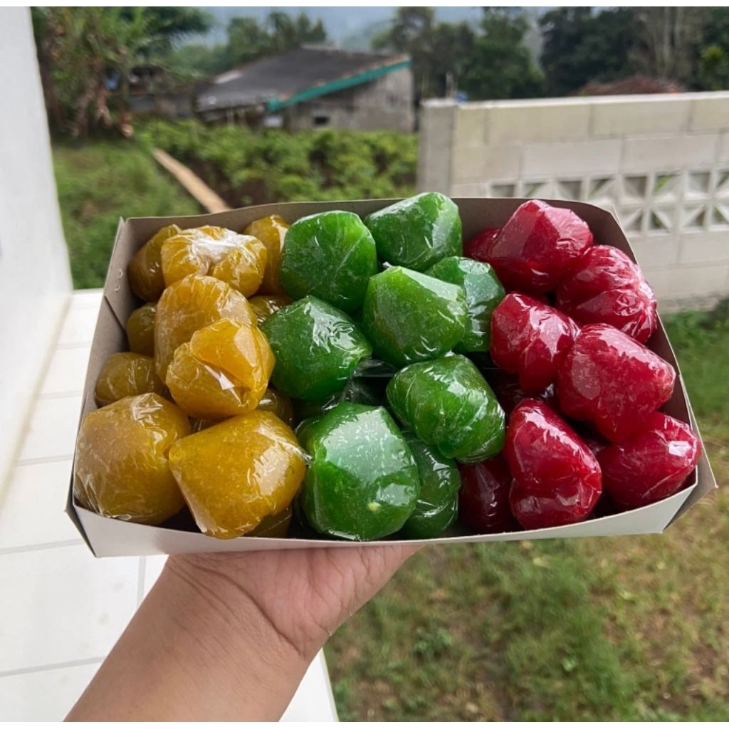 

Dodol Garut Rasa Buah 250gr – Manis Legit Khas Garut Asli