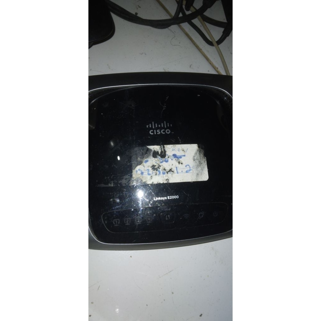 router cisco E2000