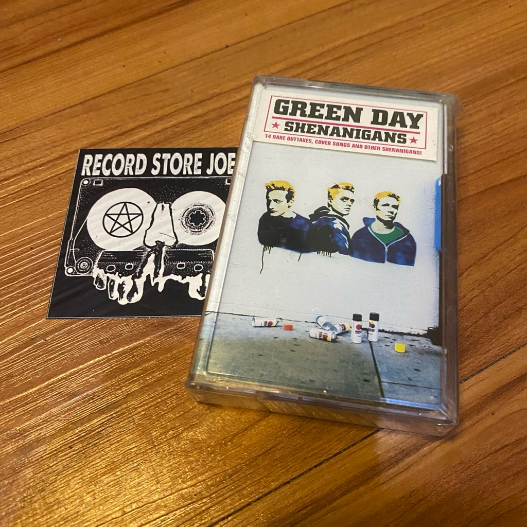 kaset green day - shenanigans ( segel )