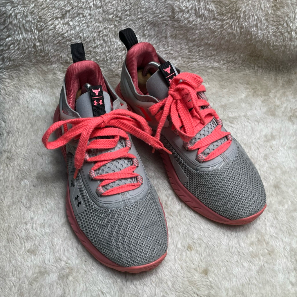 Sneakers / Sepatu olahraga UNDER AMOUR Project Rock 5 Iron Paradise original size 39