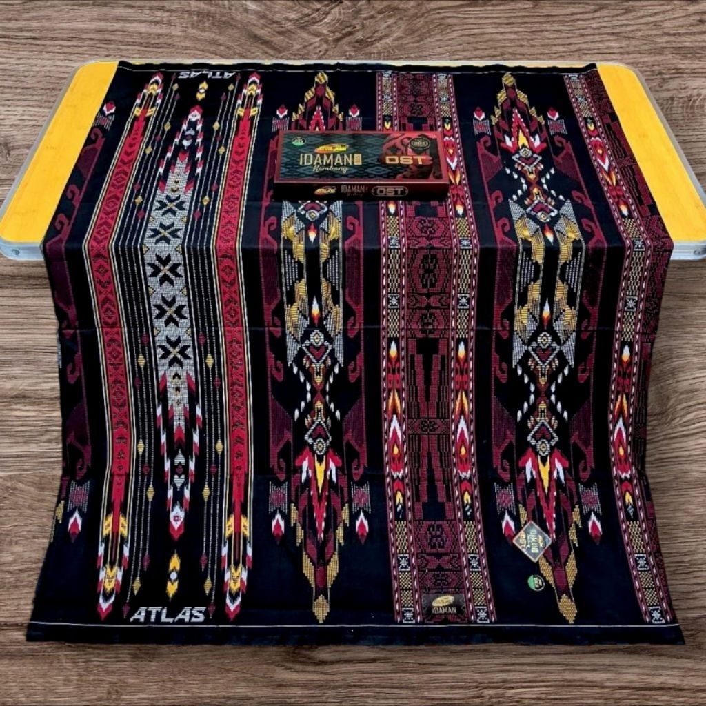 sarung atlas idaman kembang harmoni 555 motif bhs black series warna dasar hitam terbaru