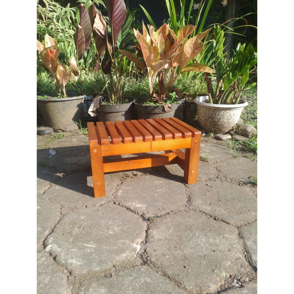 Jengkok Palet / Dingklik Palet / Kursi Palet Minimalis / Tinggi 15 cm x Lebar 20 cm x Panjang 30 cm