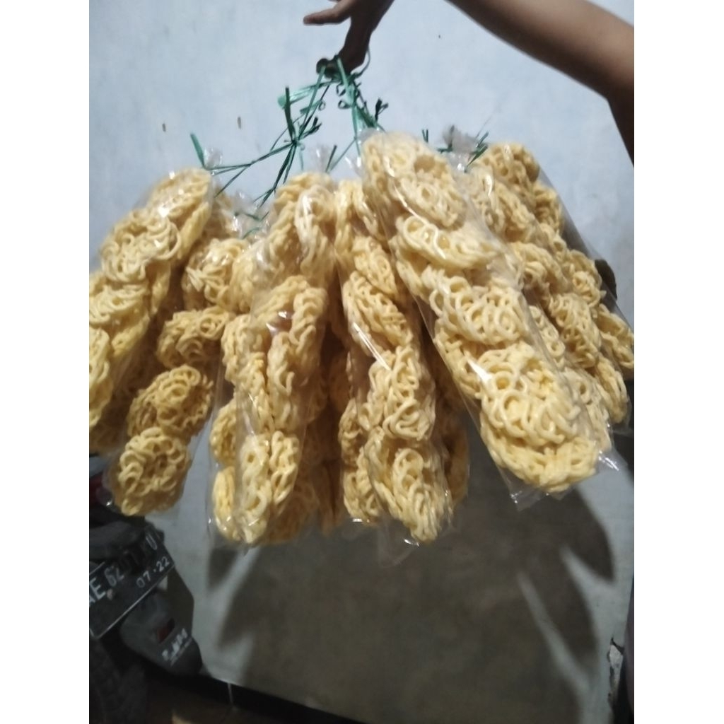 

kerupuk mawar kriuk kerupuk uyel 3 plastik 27 pcs gratis bubble wrap