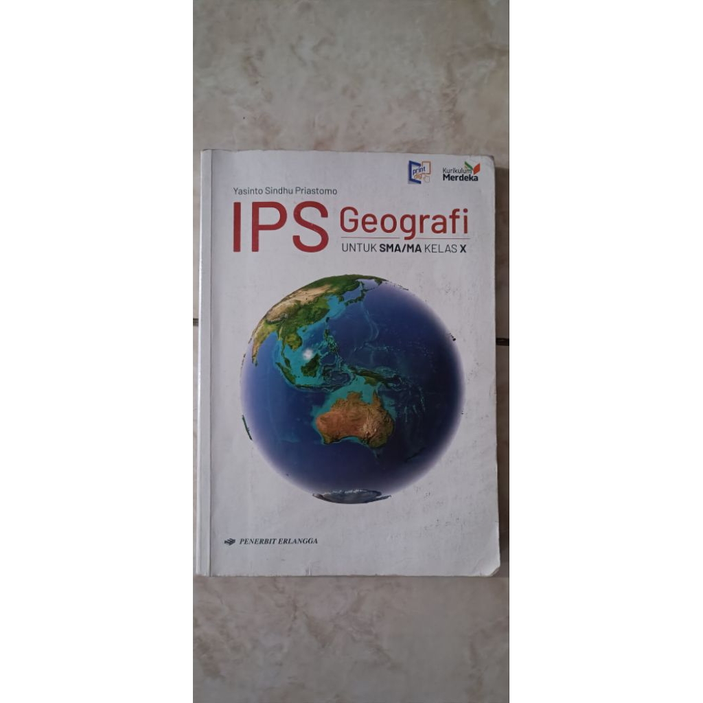Buku IPS geografi Kelas 10 Kurikulum Merdeka Penerbit Erlangga *Bekas/Preloved*