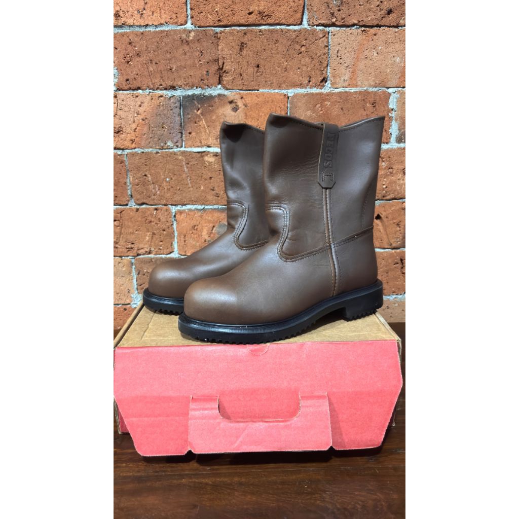 Sepatu Redwing pecos 8241