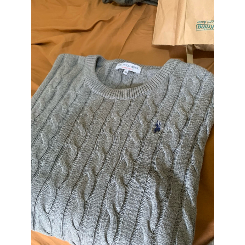 Cable Knit uspa