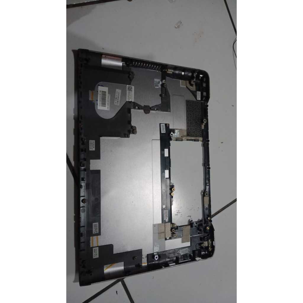 Dell Vostro 3360 kesing bawah