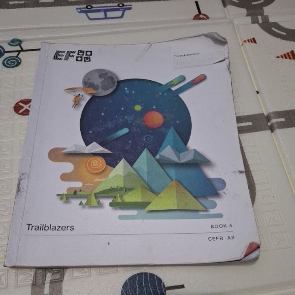 buku EF Traiblazers 4