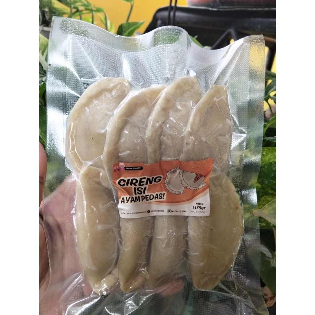 

Cireng isi ayam pedas