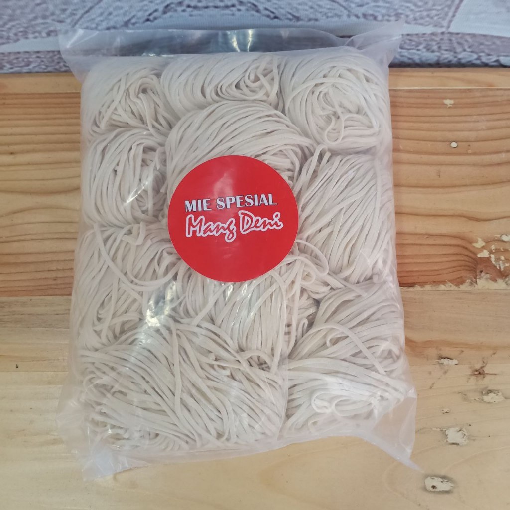 

Mie Spesial Halal 1Kg Tekstur Kenyal & Lentur, Tanpa Pengawet, Kualitas Terjamin untuk Masakan Lezat