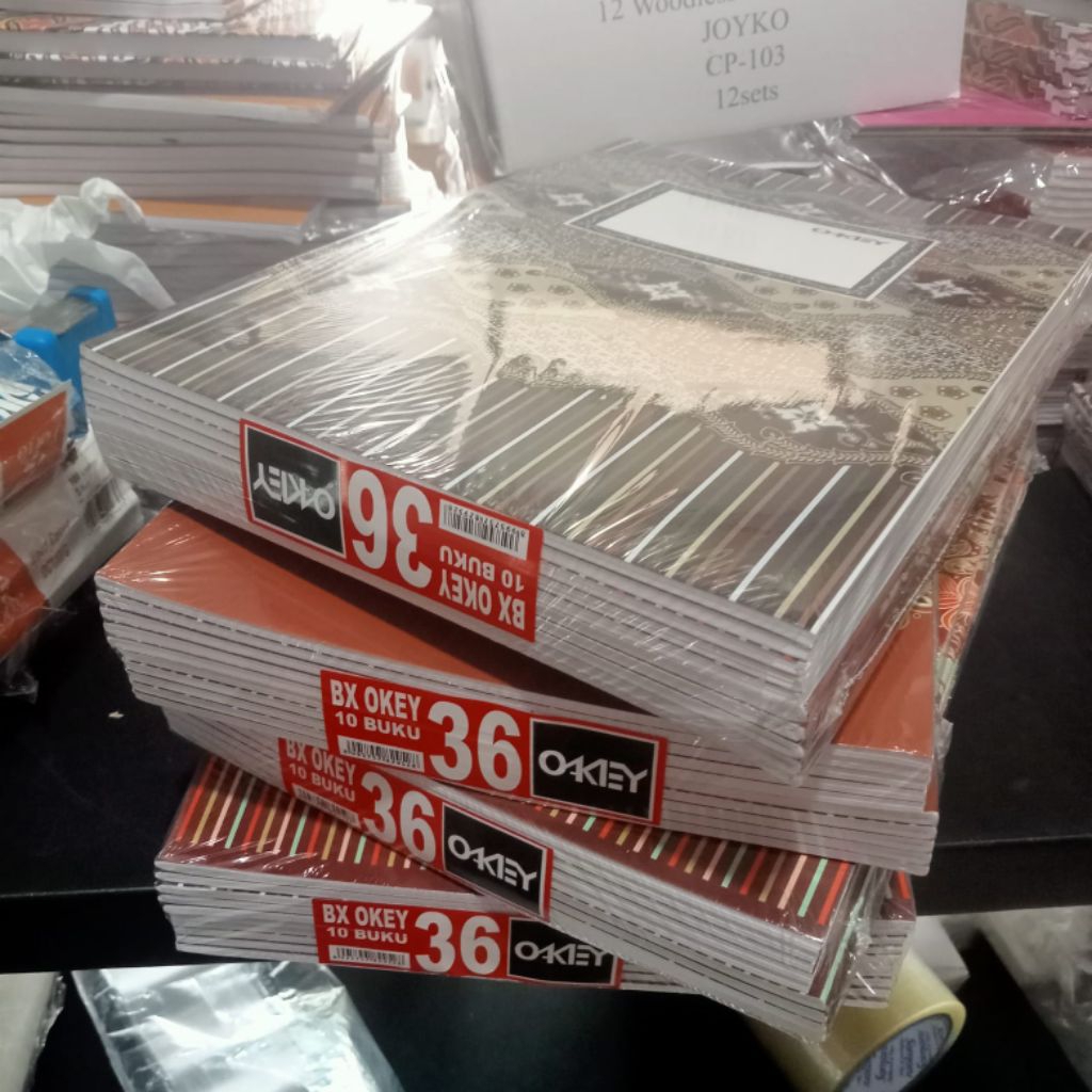 

1 pak 10 buku tulis ukuran 36