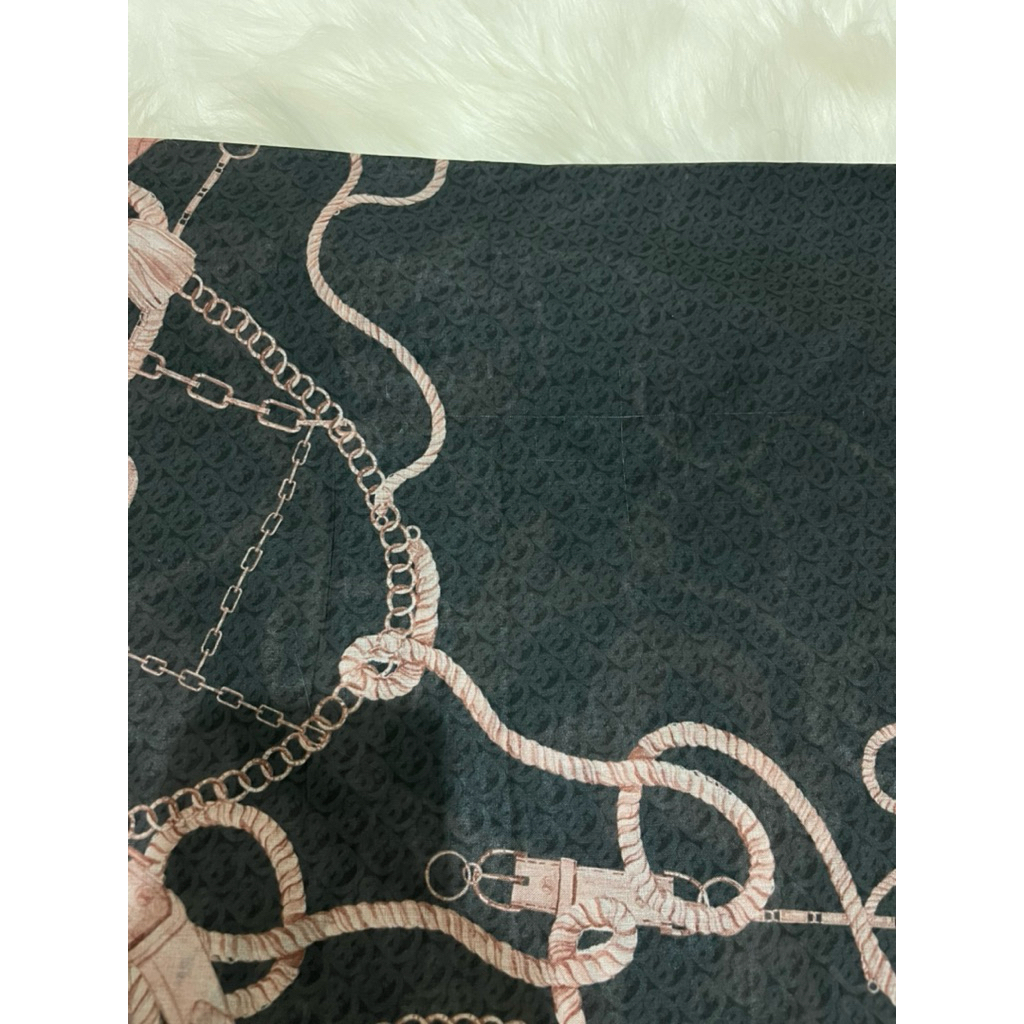 Buttonscarves chain2 Black