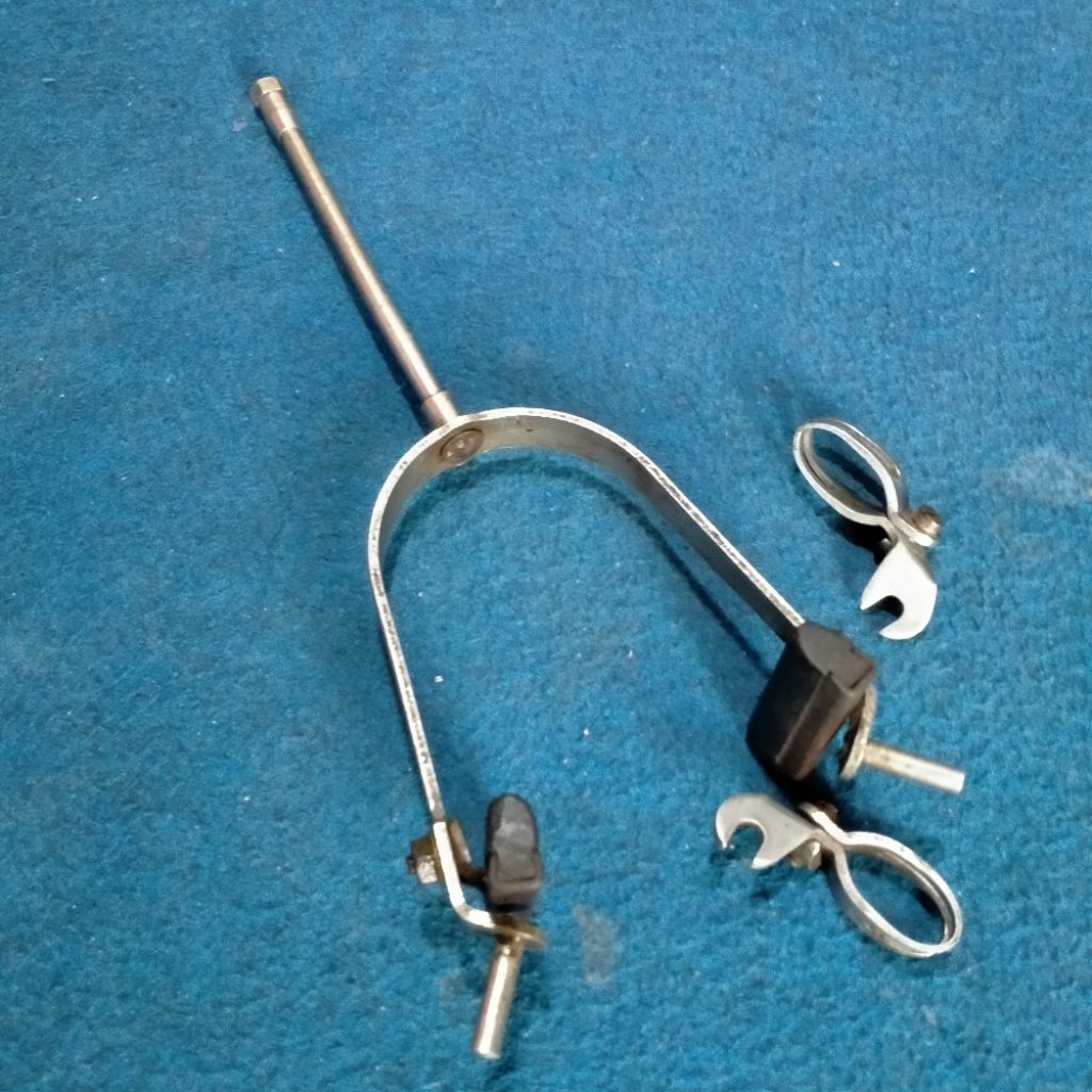 clem rem depan BSA sepeda onthel tua