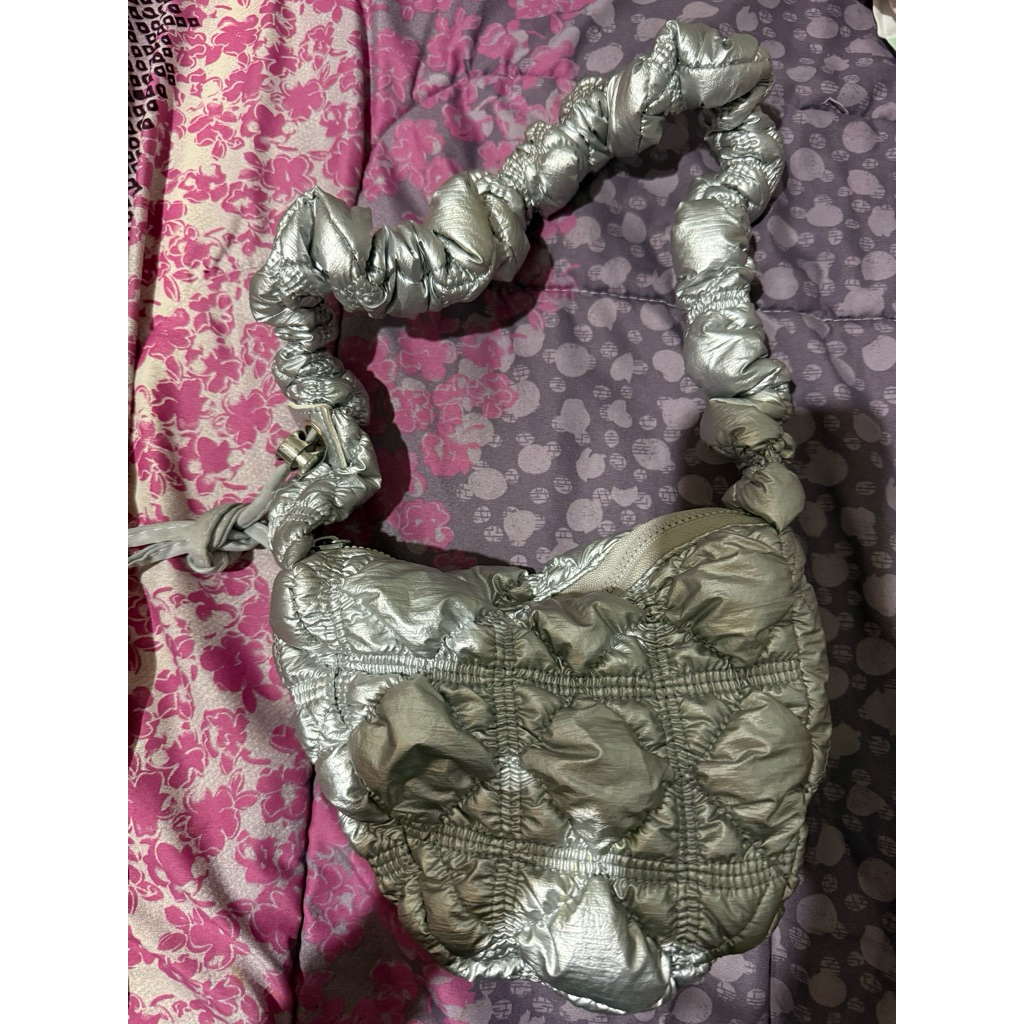 Carlyn Glossy Cozy Bag /Puffy Bag carlyn