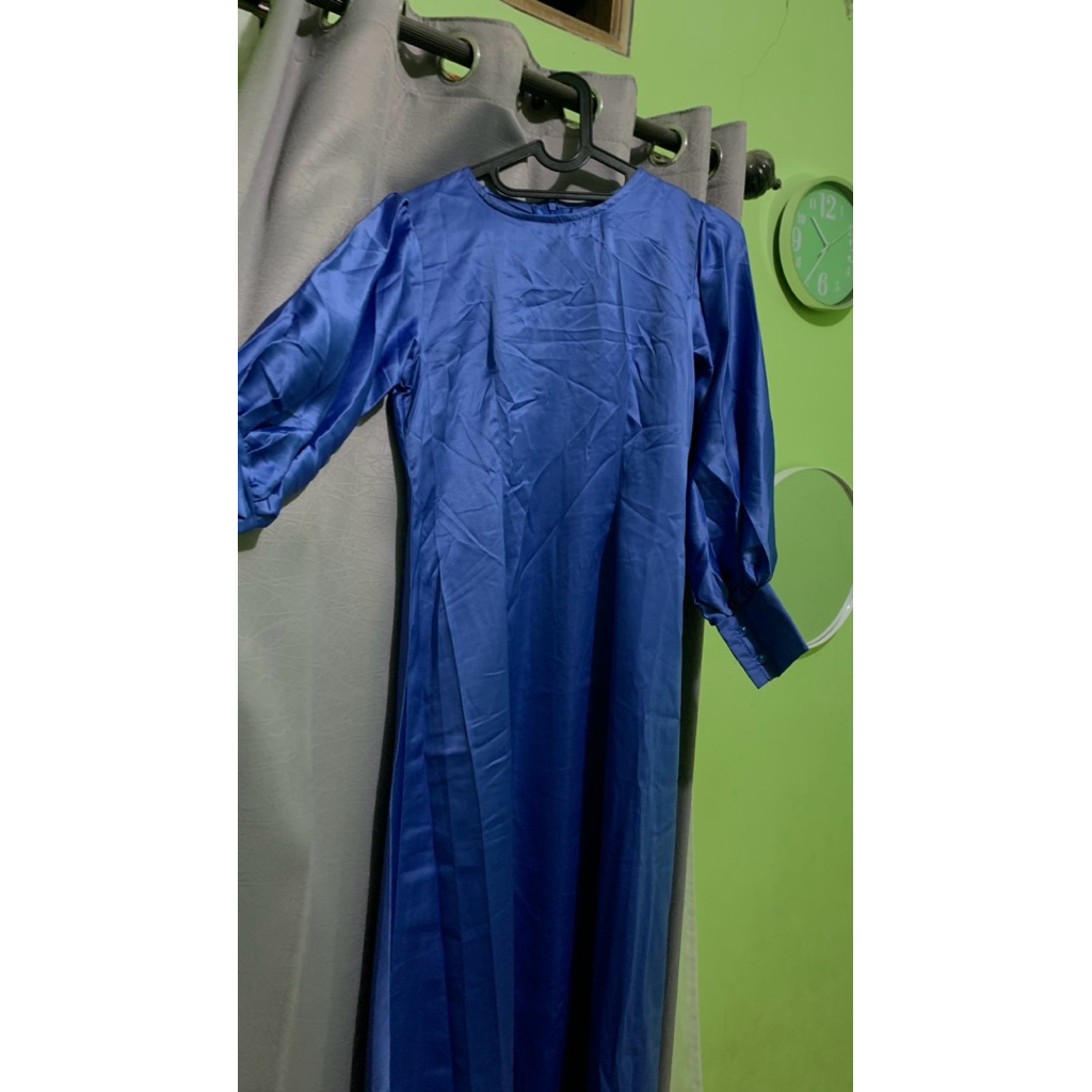 dress kondangan satin