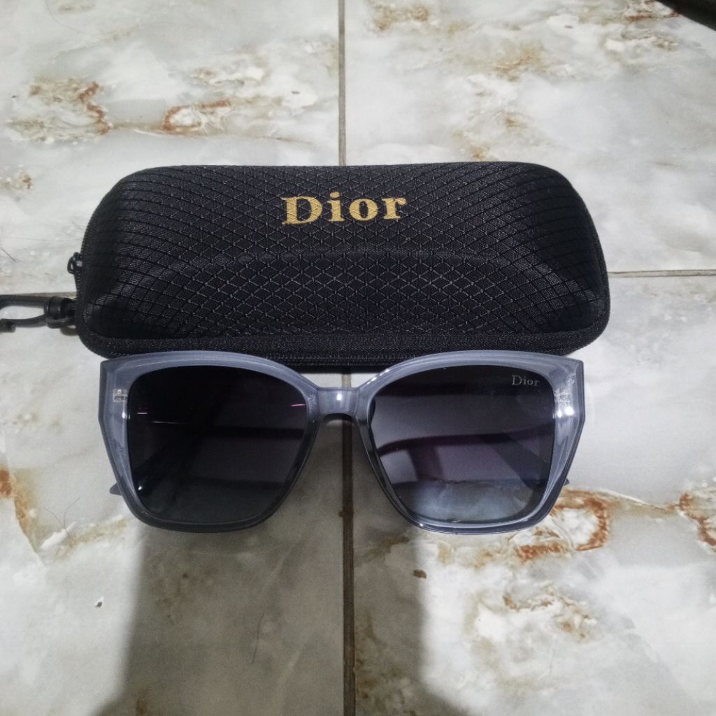 Kacamata Christian Dior