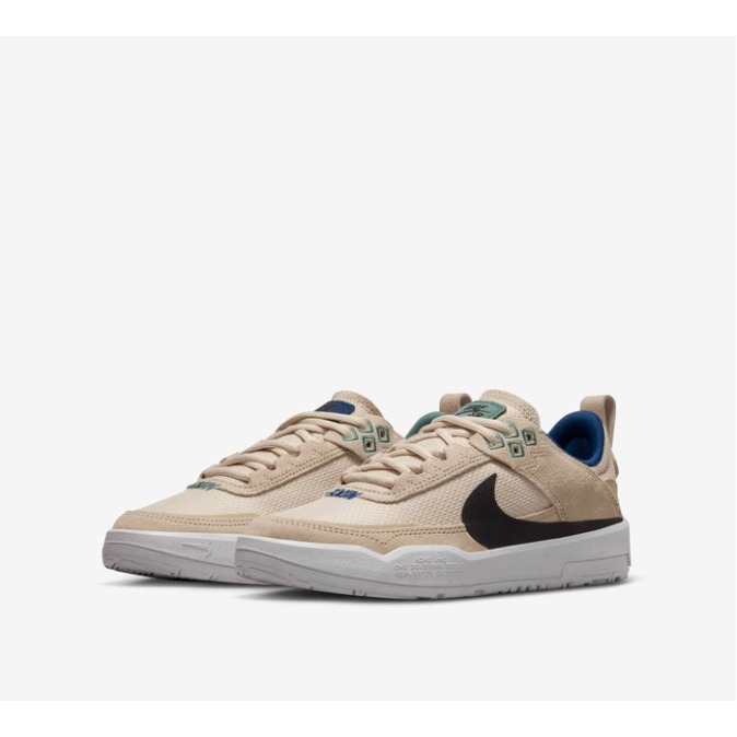 ORIGINAL Sepatu Sneaker Nike Kids' SB Day One Skate Shoes - Sanddrift [FN4210-100]  Size 38.5