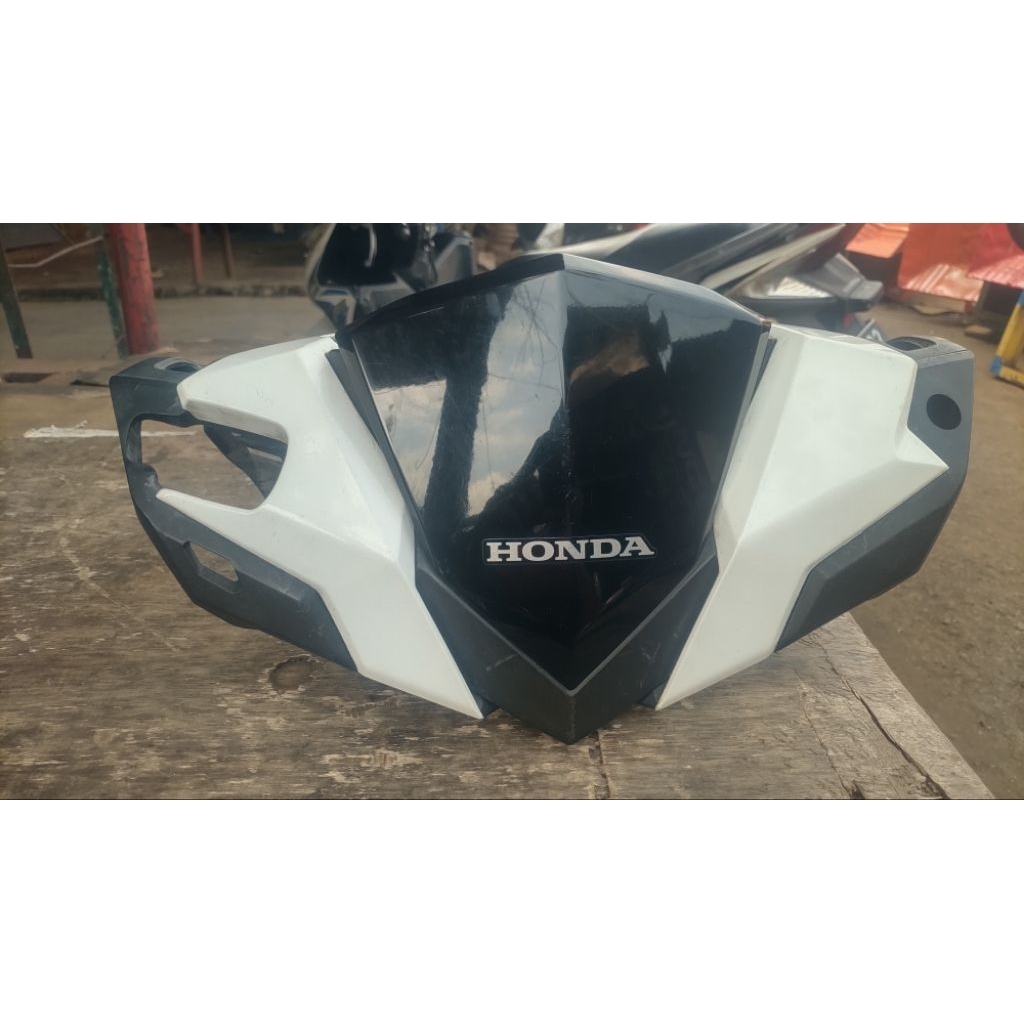 BATOK DEPAN BELAKANG VARIO 150 OLD PUTIH ORI COPOTAN