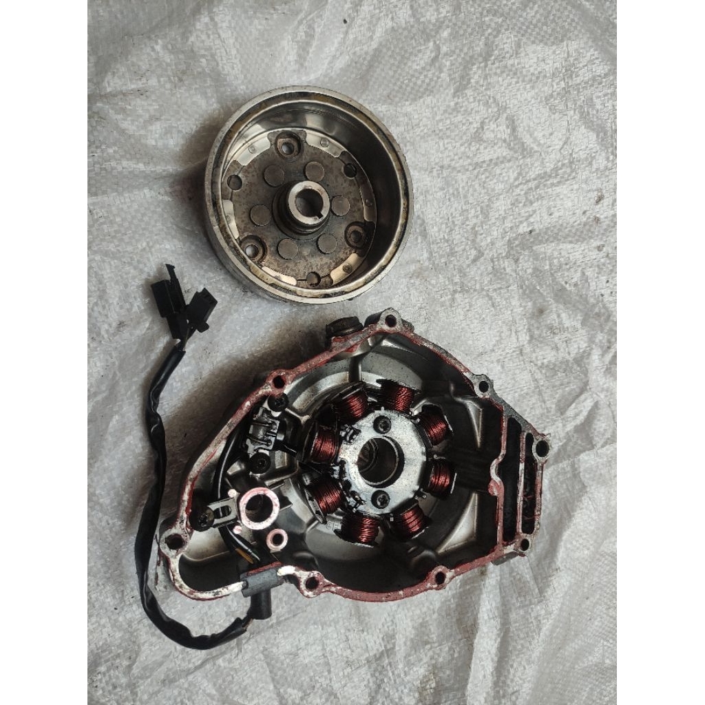 blok kiri set magnet spull satria FU karbu ori bekas