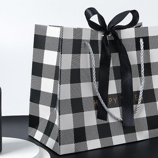 

Paperbag Tas Jinjing Gift Bag Isi 1 Pcs Paper Bag Kantong Kado Souvenir Wedding Hampers Tas Pita