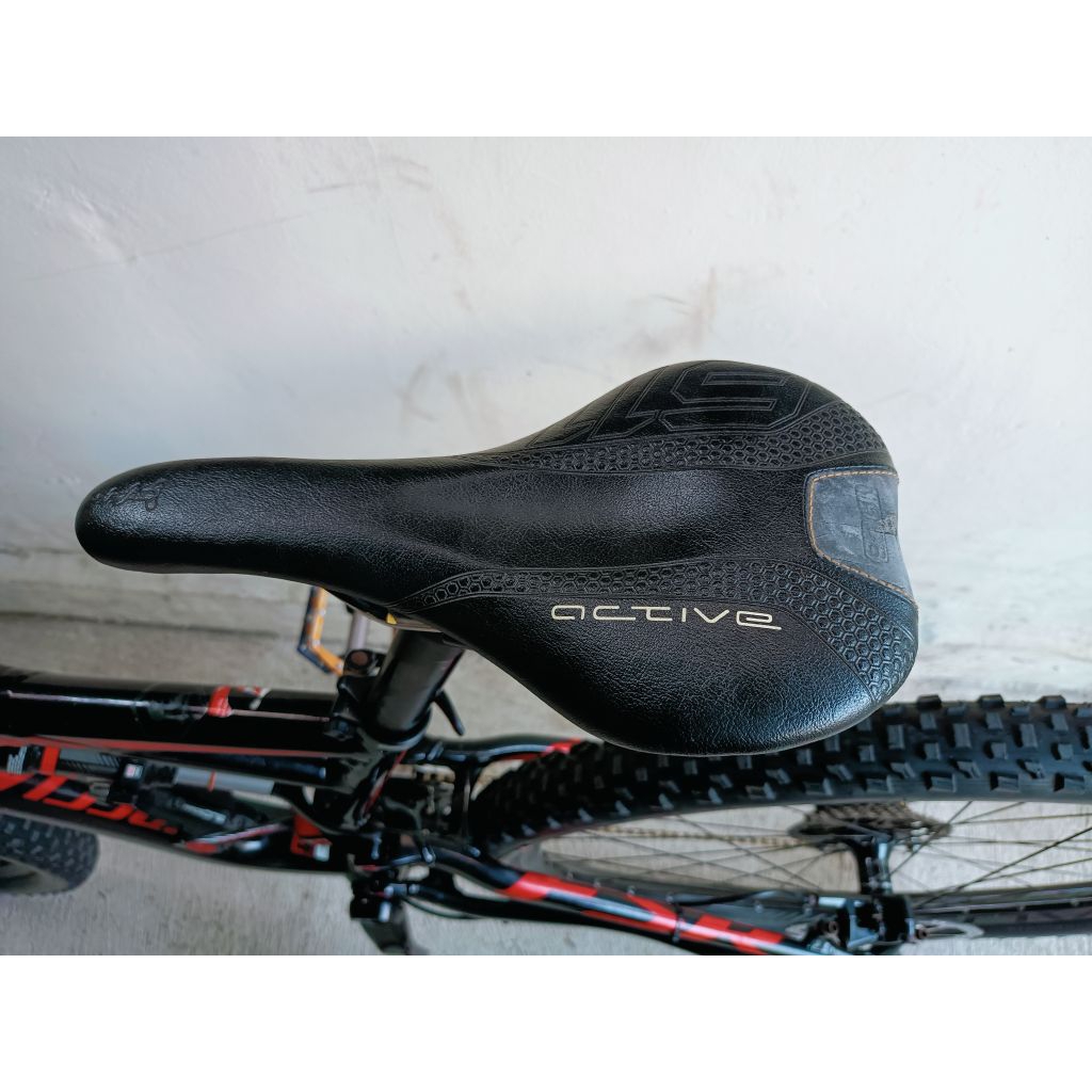 sepeda gunung specialized camber ban 29