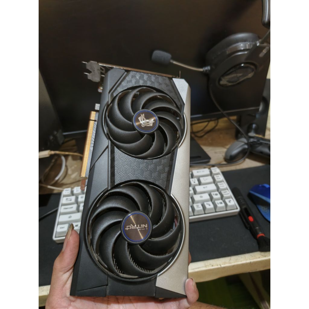 Sapphire Nitro+ RX 6600 XT [Bekas]