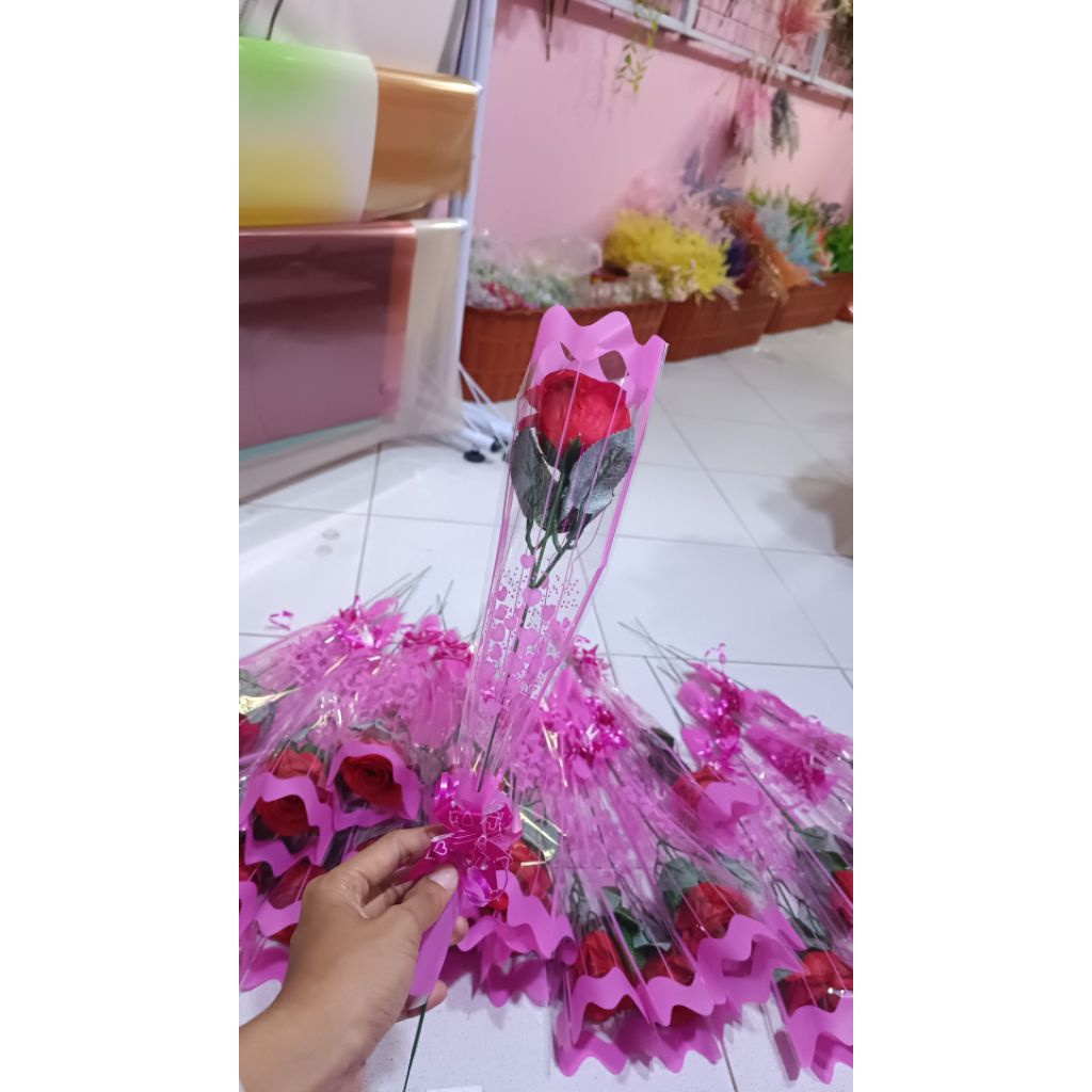 Mawar Valentine / Mawar Tangkai Bijian