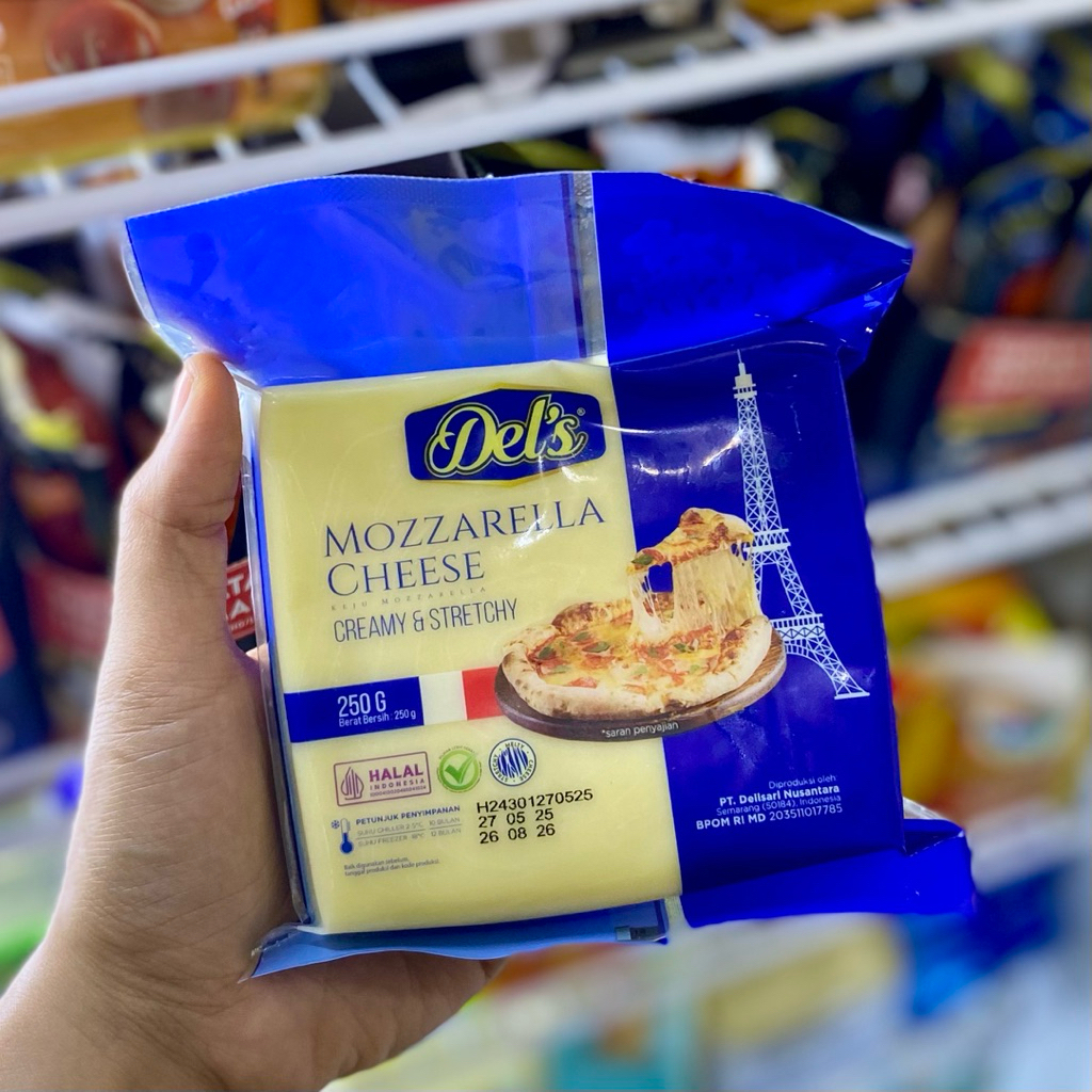 

Del’s Mozzarella Cheese Creamy & Strechy 250gr