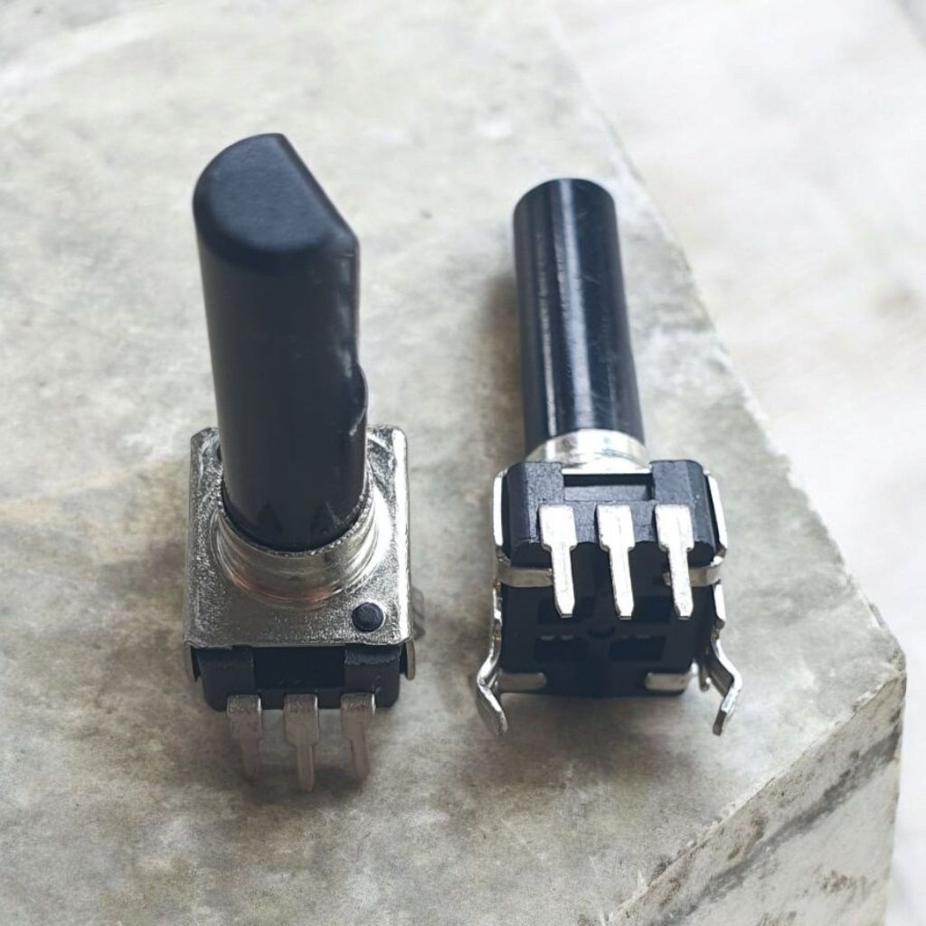 POTENSIO MIXER 3PIN BAGUS