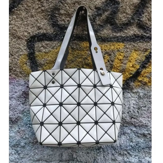 BAO BAO ISSEY MIYAKE