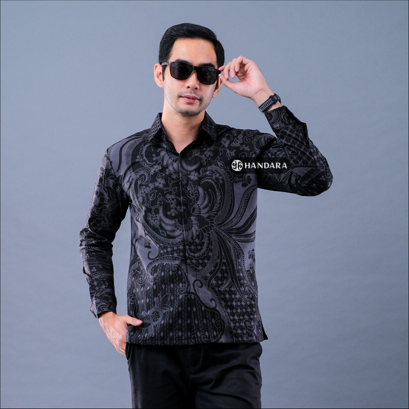 Handara Batik Premium Pria Lengan Panjang Slim Fit Furing - Sawunggaling Tarung Hitam