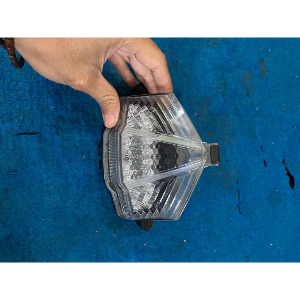 Stoplamp lampu rem belakang honda cbr 150 r led original