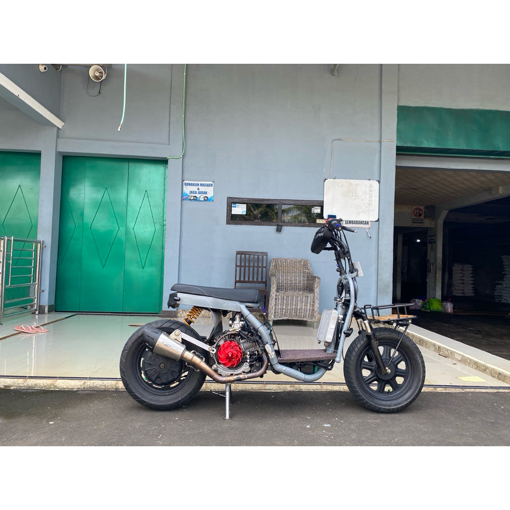 RANGKA ZOOMER ONLY TINGGAL NAIK MESIN MIO 5 TL, KONDISI MASIH SANGAT BAIK SIAP PAKAI