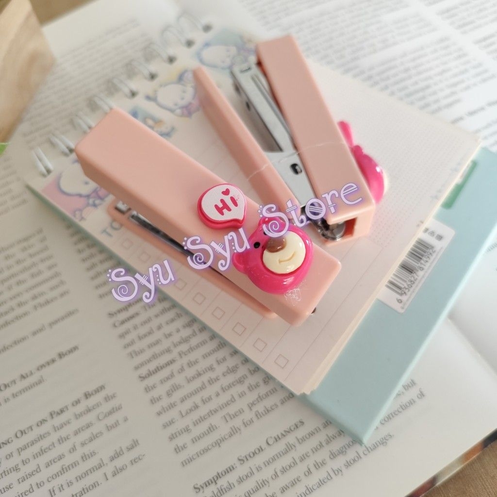 

RK Staples Stapler Hekter Jekrekan Kuromi My Melody Cinnamoroll Pochacco Pompompurin Lotso