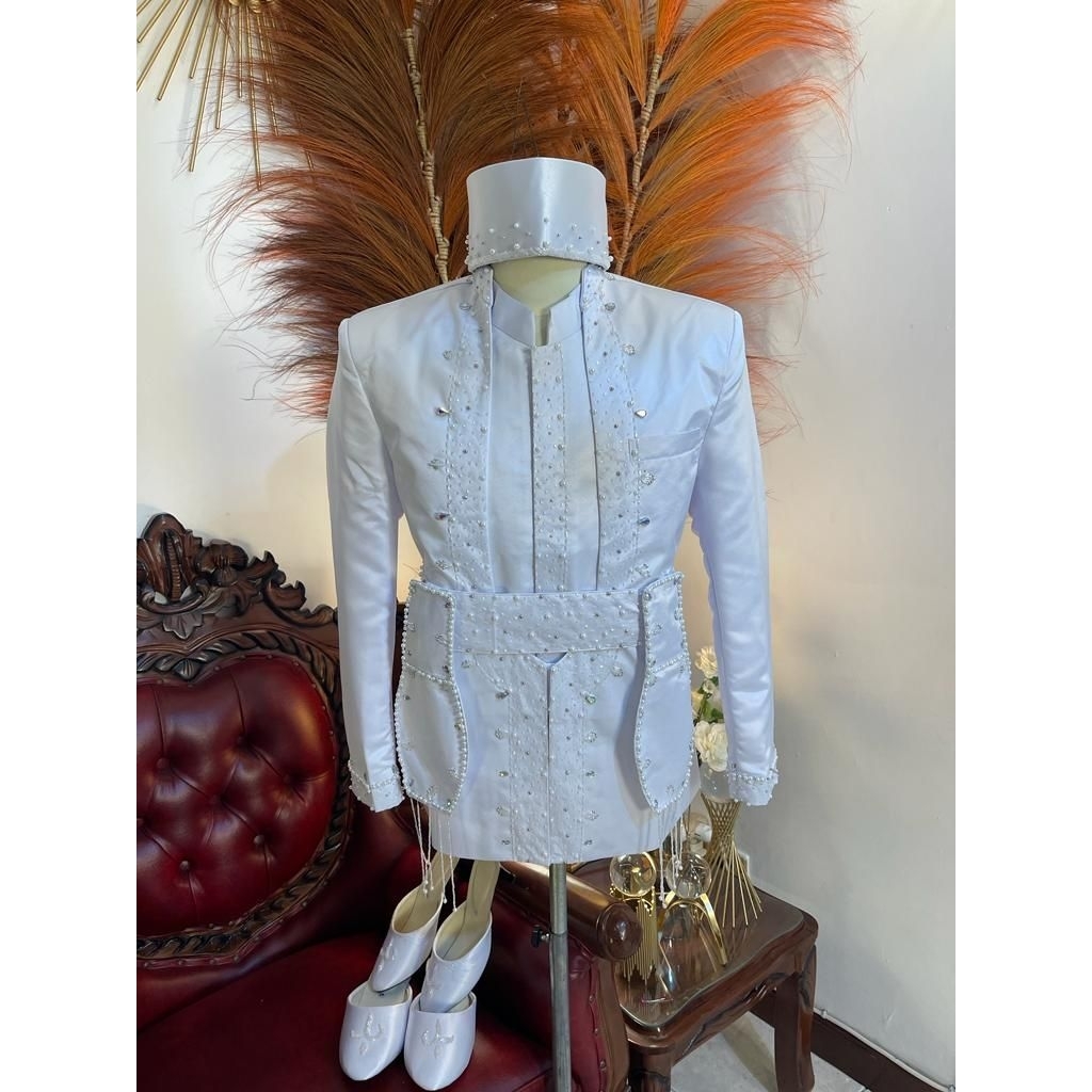 beskap pengantin // beskap pengantin Sunda // beskap pengantin pria // beskap pengantin pria adat su