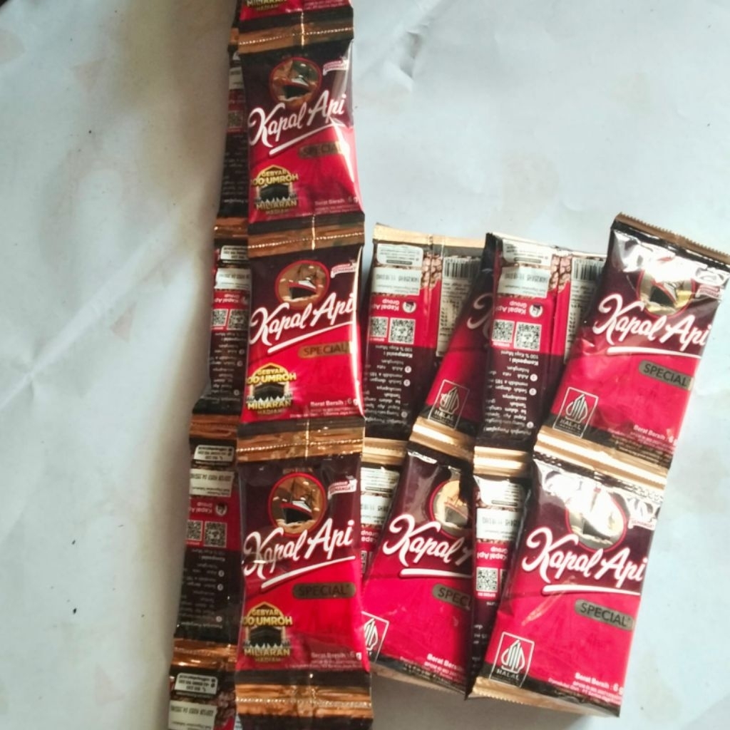 

Kapal Api Mini Kopi Bubuk Instan 1 renteng isi 10pcs