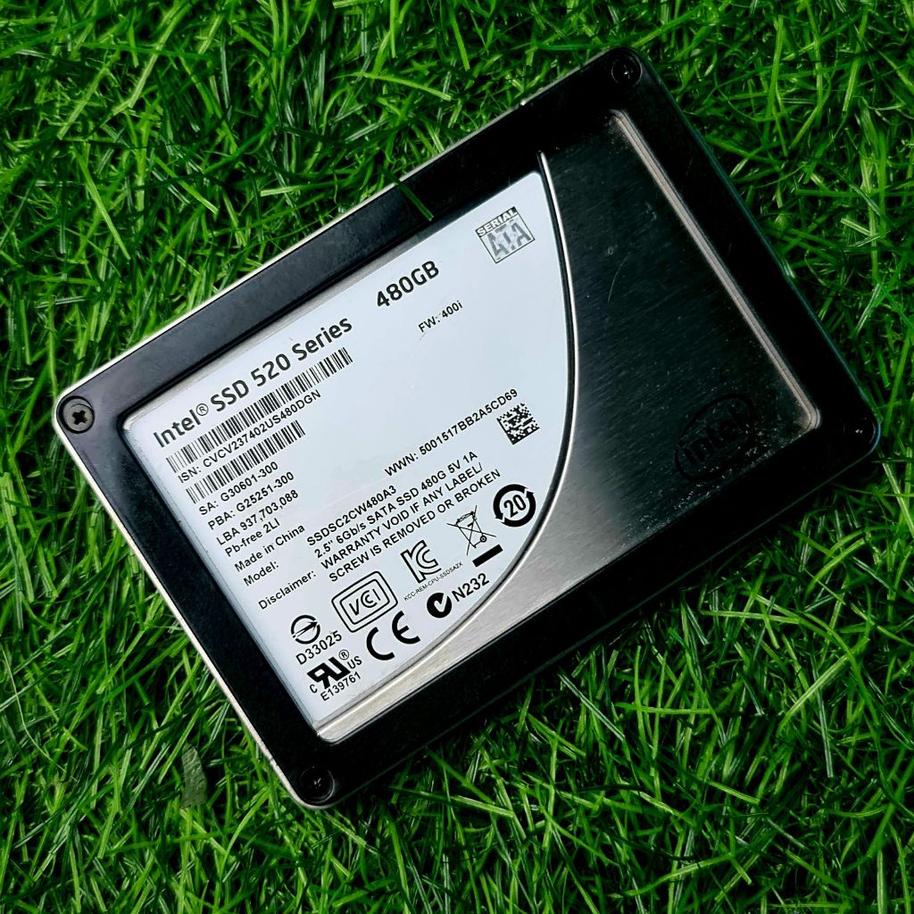Intel SSD 520 Series 480GB 2.5-inch SATA 6.0Gbps Solid State Drive.