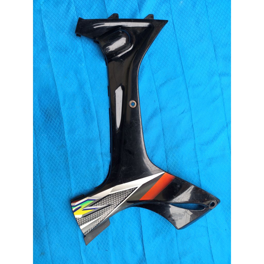 sayap salam F1zr / sayap dalam kanan F1zr Original copotan