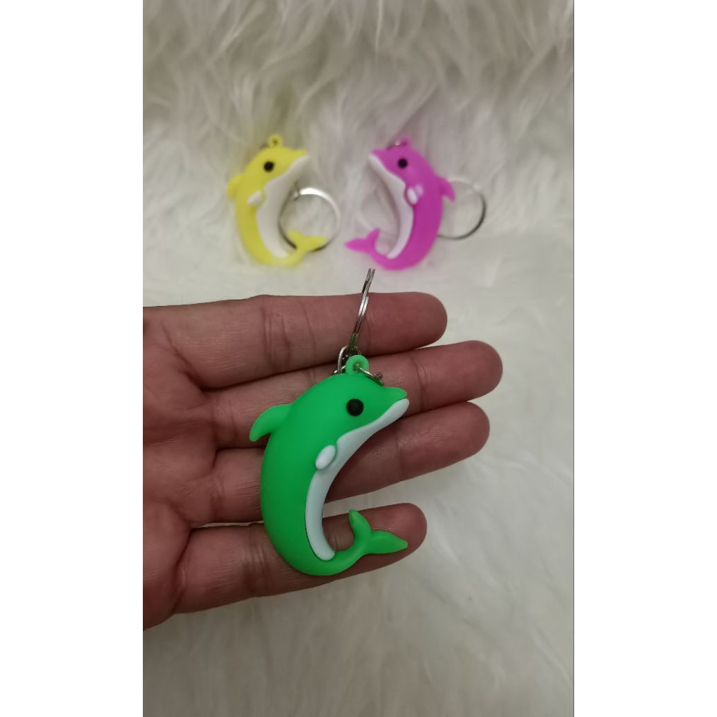 Gantungan kunci lumba lumba imut