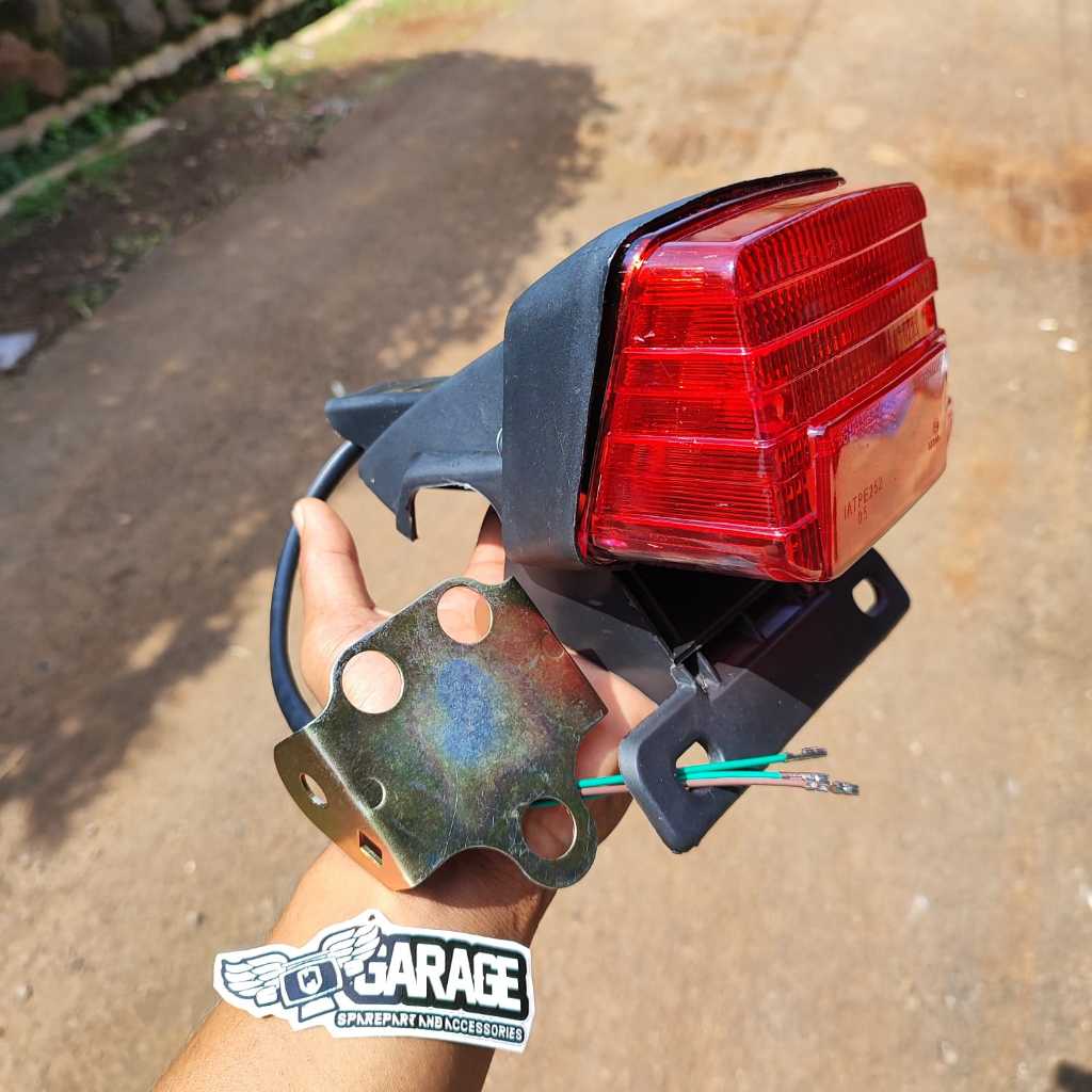 Stoplamp Honda win Tua lampu belakang BESI win 100 set lampu belakang win spakbor belakang besi ruma