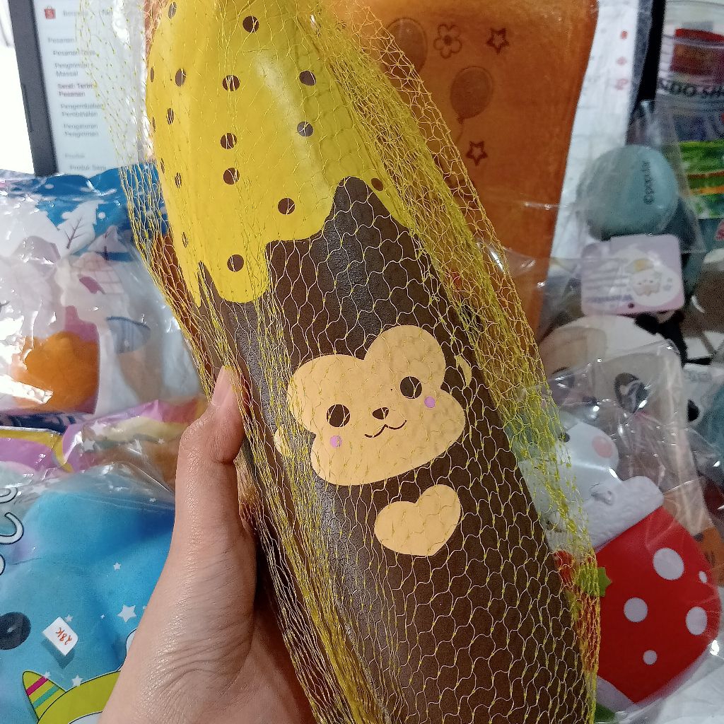 [PRELOVED] PUNI MARU SUPER JUMBO CHEEKI BANANA