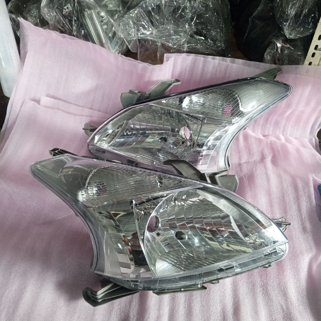 Headlamp Lampu Depan Avanza Xenia 2012 2013 Original Sepasang