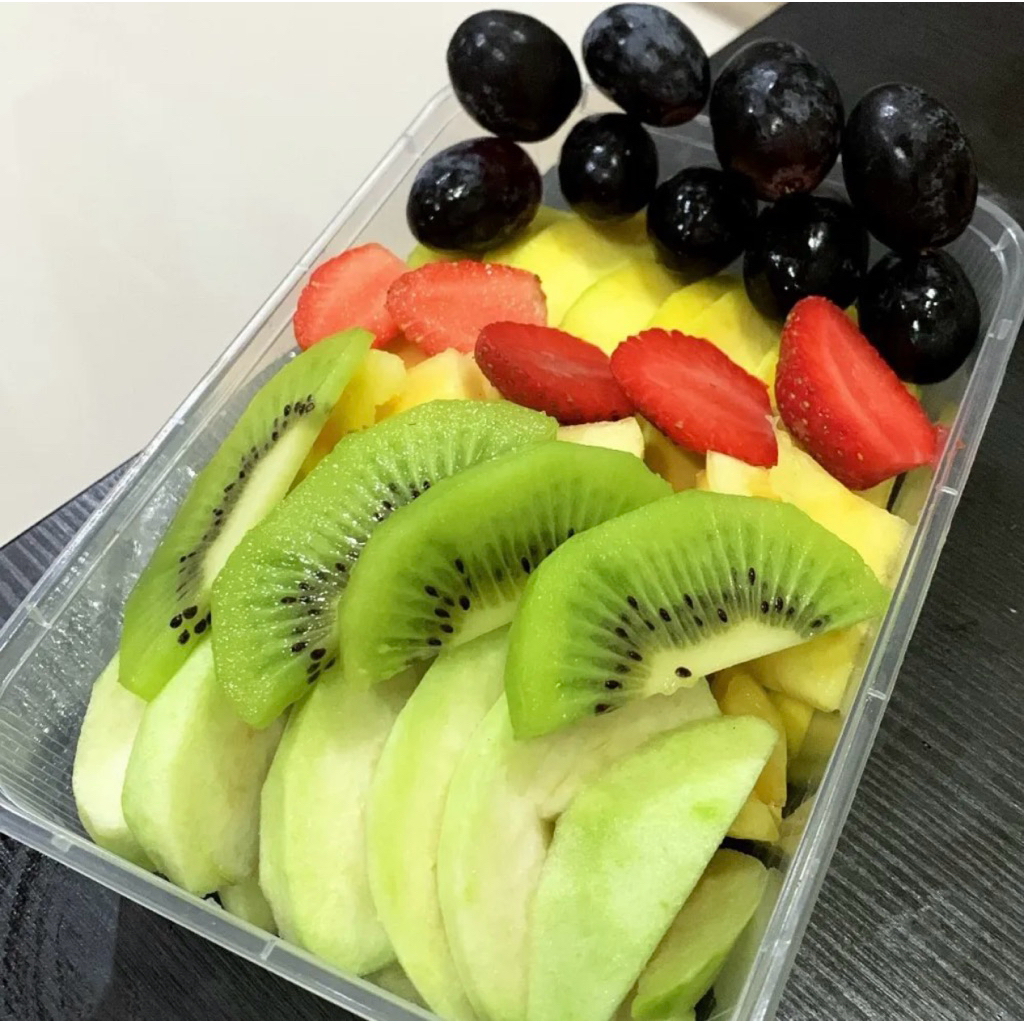 

Buah Potong Premium Medium Box 650ml. Tanpa kuah asinan