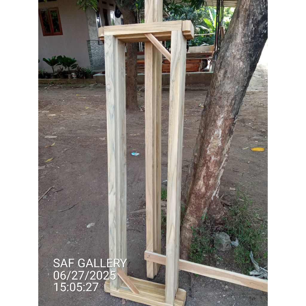 Kusen Jendela Kayu Jati Tua Perhutani 40 x 150