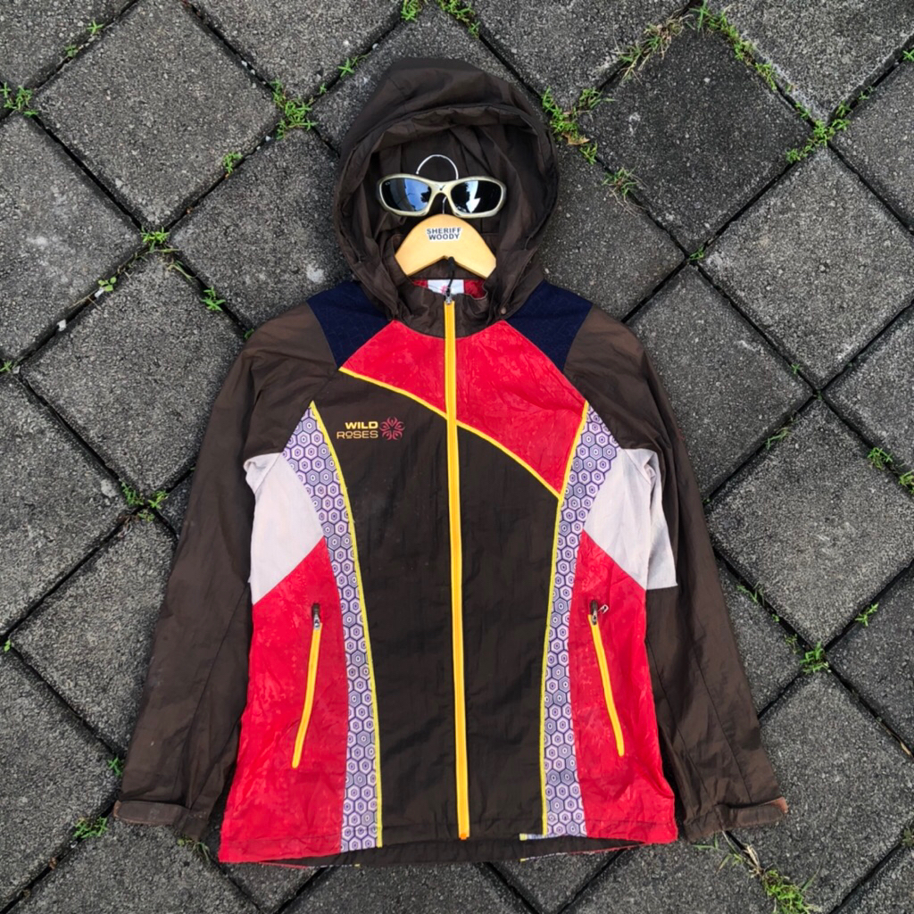 outdoor lightweight wildroses waterproof second bekas not arcteryx