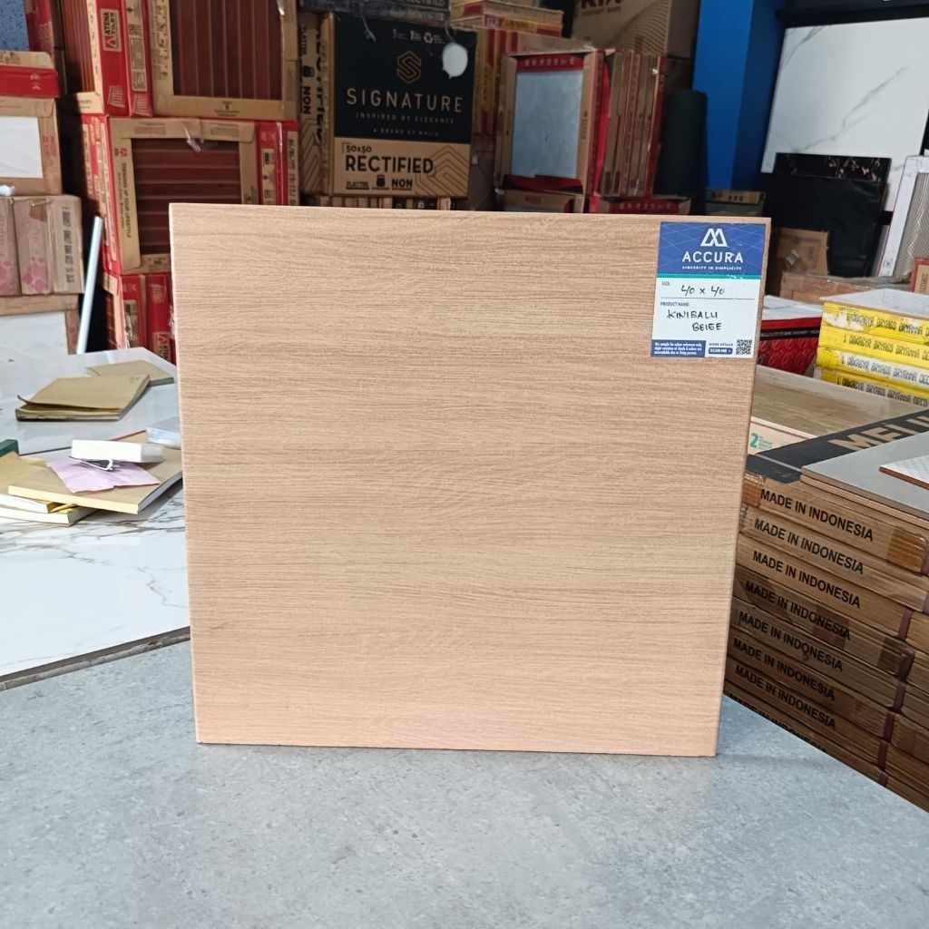 keramik lantai 40x40.Kinibalu Beige/Accura