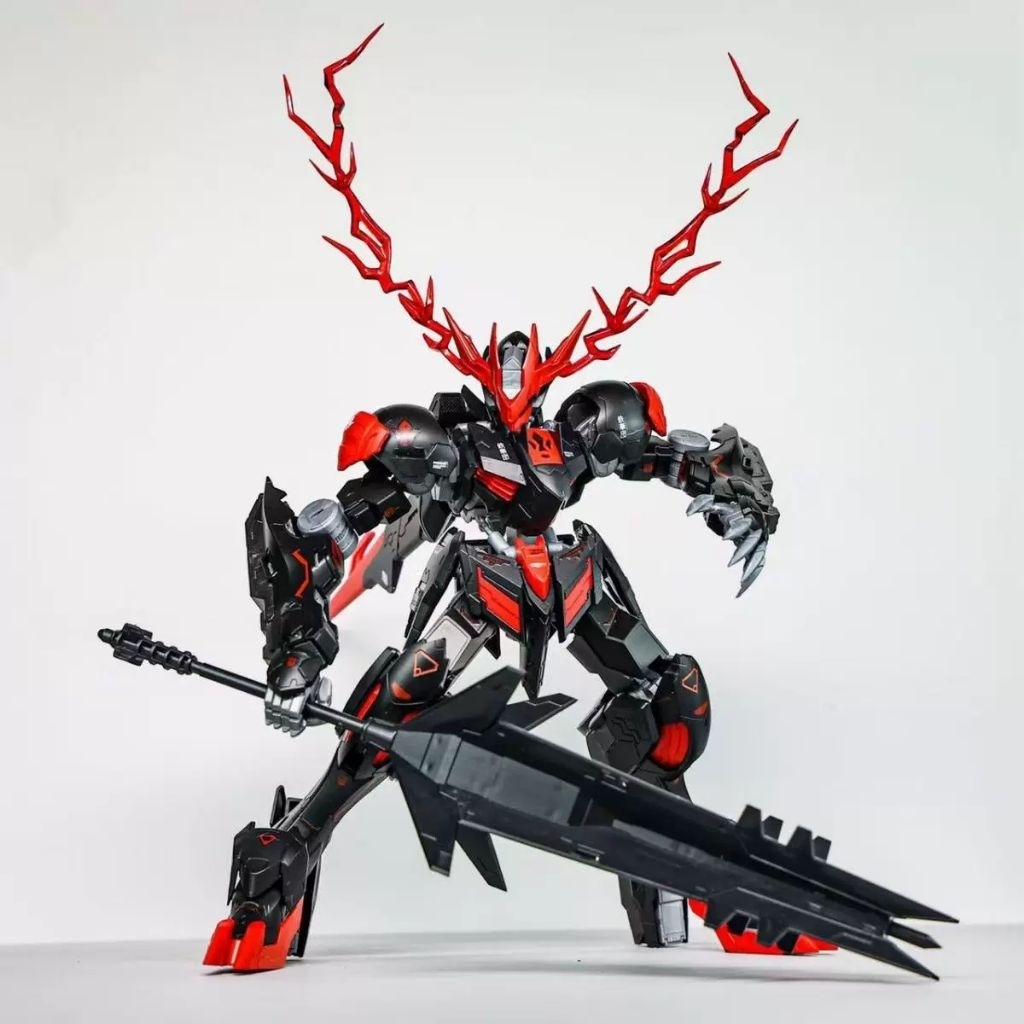 1/100 FM Barbatos Lupus Rex Black Sirius Emperor Fighter