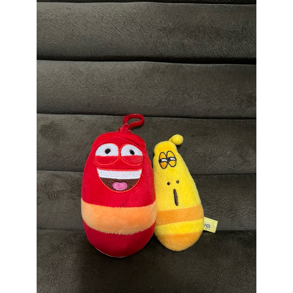 Gantungan kunci/tas boneka LARVA Merah & kuning original