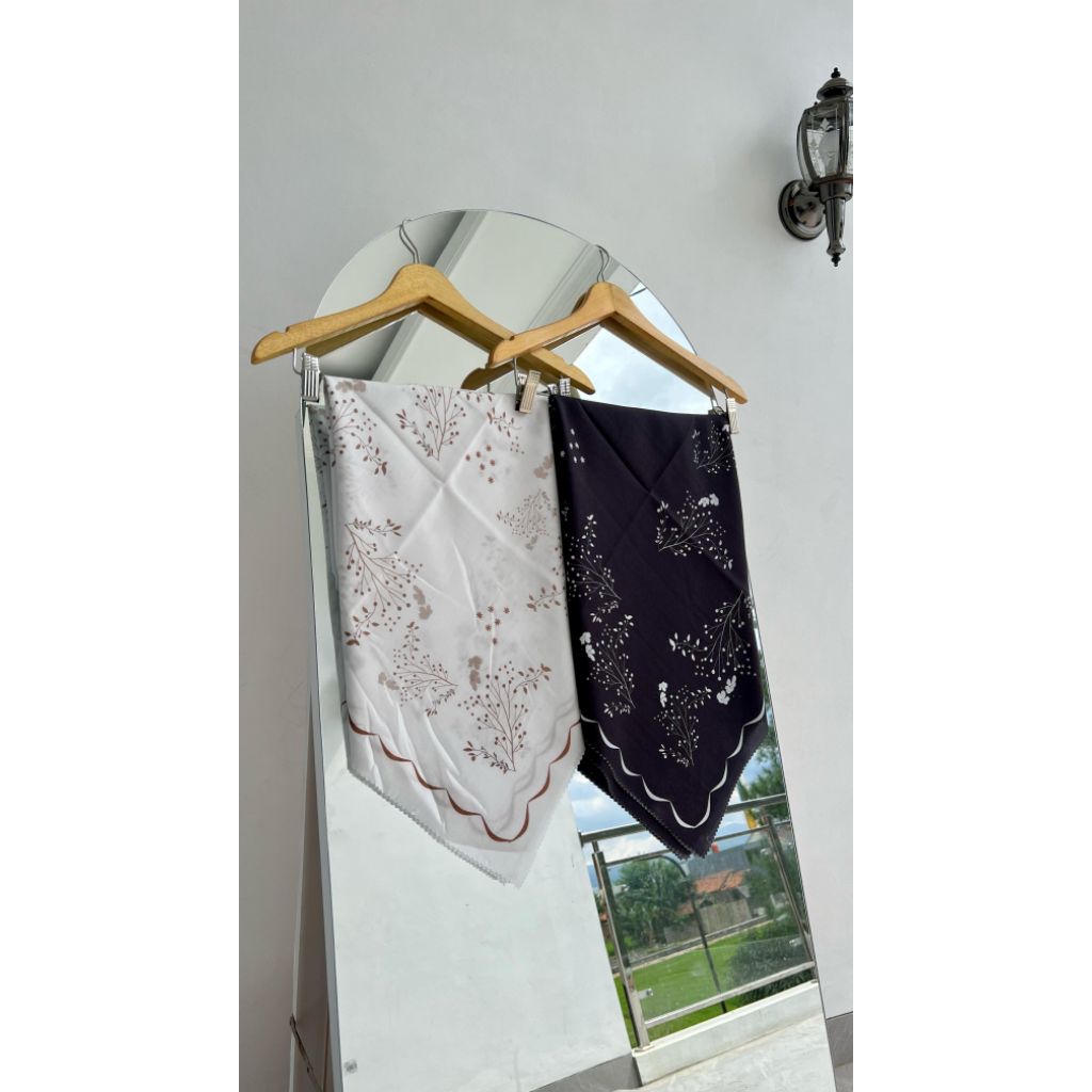 Jilbab motif syar'i